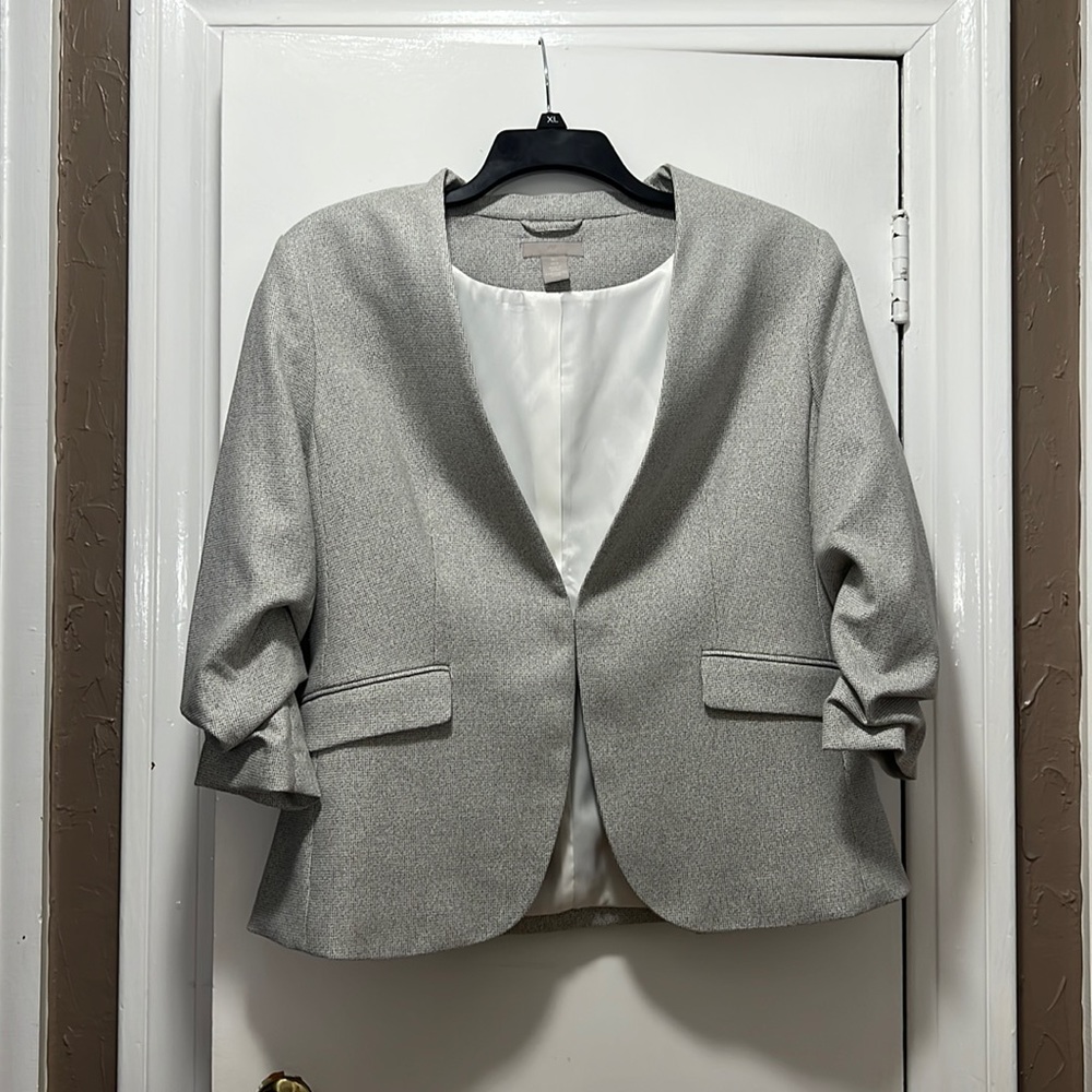 Grey blazer 3/4 sleeves